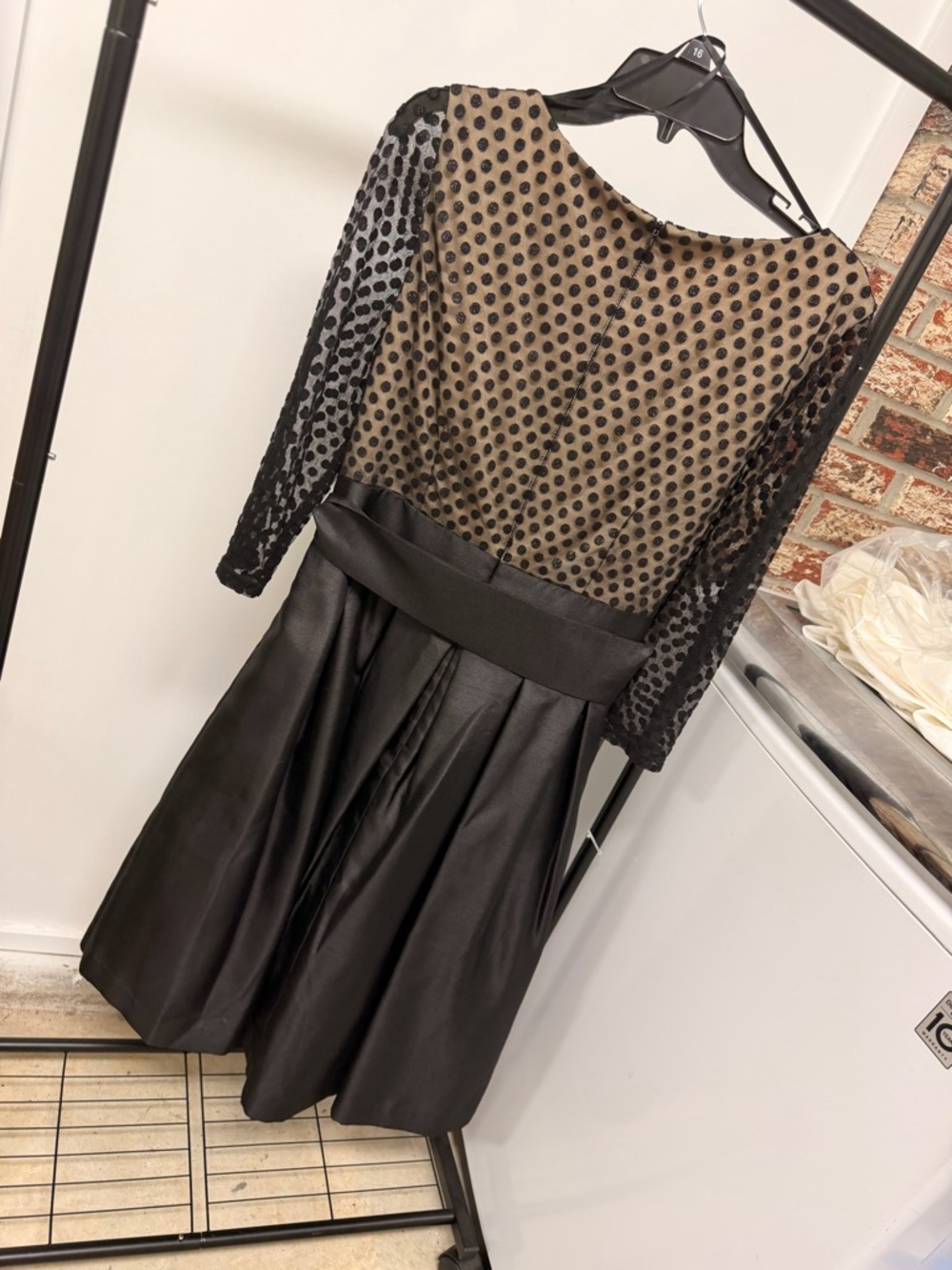 Jessica Howard Black Polka Dot Mesh Dress Size 14 - Picture 2 of 3